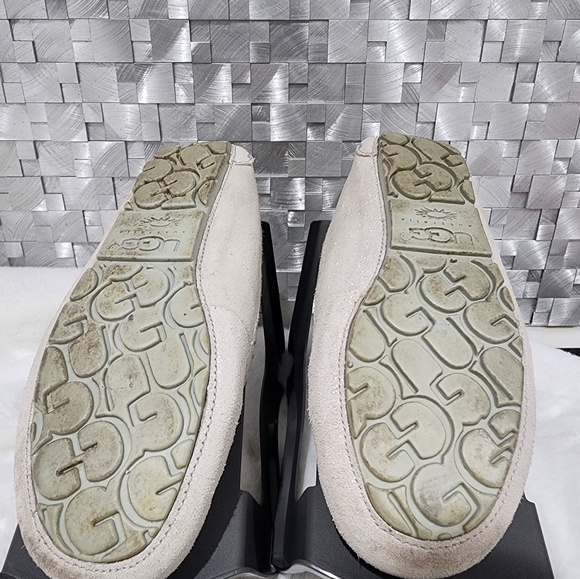 UGG I do Moccasins US 6 EUR 37 - Picture 9 of 9